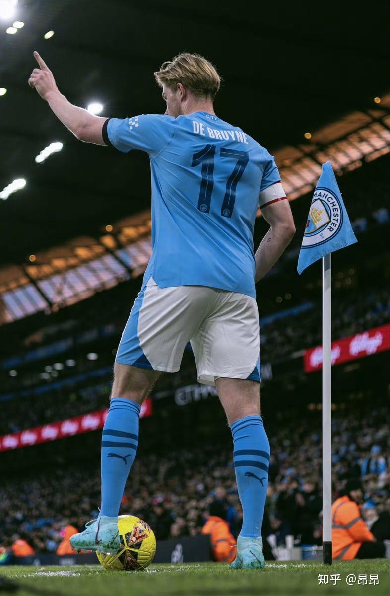 每体：西甲官员对克鲁伊夫球场检查完成，巴萨对阵瓦伦已准备就绪