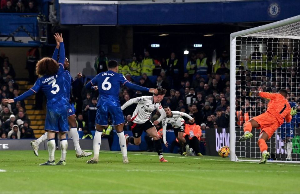 里夫斯成湖人队史第3位单场40+5+10+5三分的球员